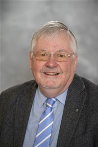 Profile image for Councillor Neil MacGregor
